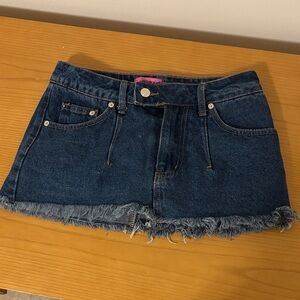 Edikted Clementine Low Rise Denim Micro Skort
